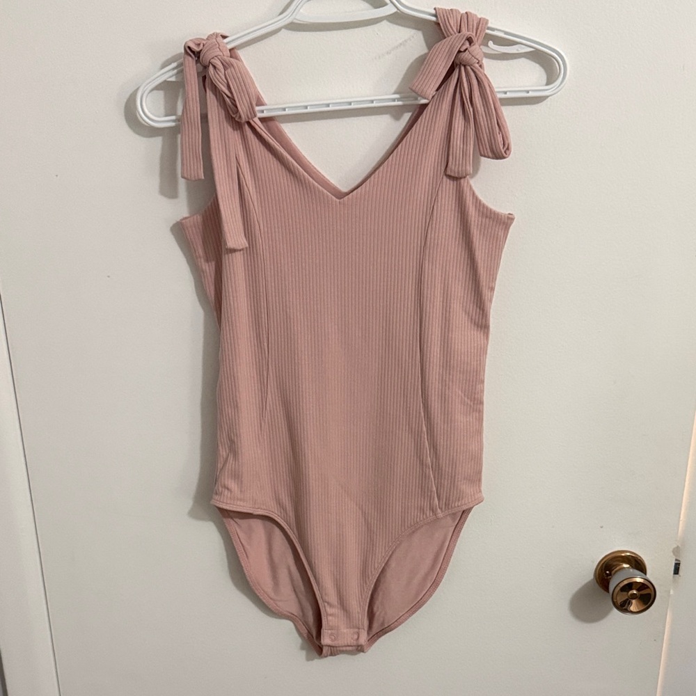 NWOT - Old Navy Women's Pink Bodysuit (Never Worn)